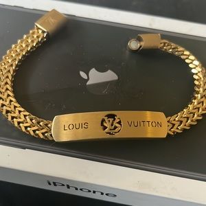 LV BRACELET